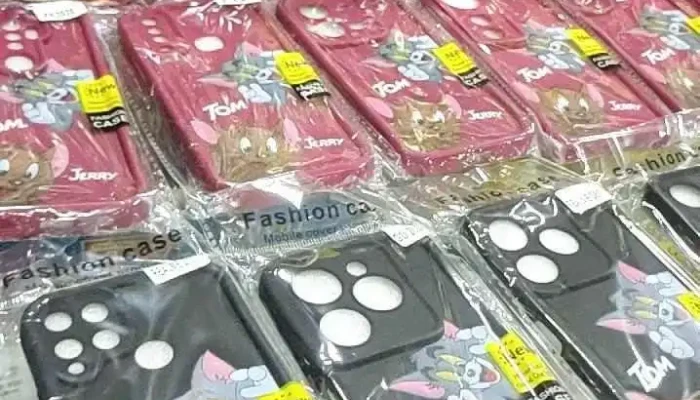 Ankita Mobile Shoppe -  Inside - Pune