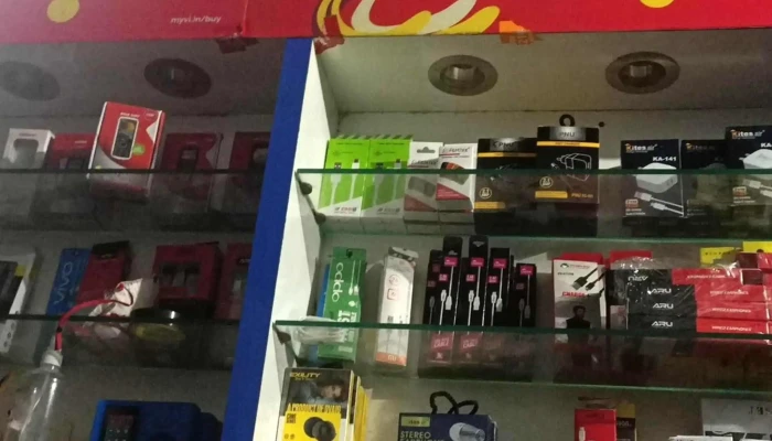 Apple Corner -  Phone - Rewari, Kanmajra