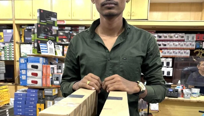 Asus Exclusive Store -    U N It Near Me - Amravati