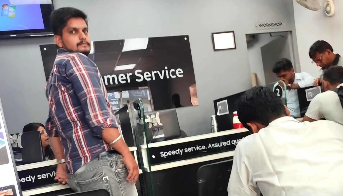 Authorised Samsung Service Center -    Unique Mobile Solutions Mobile Phone Repair Shop - Kaithal