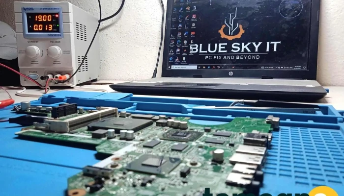 Blue Sky It Computers -  Inside - Gadhinglaj