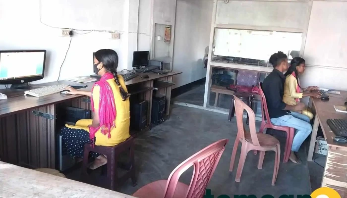 E -  Max Computer E - ducation Indias No 1 Computer Institute Classroom - Kurukshetra