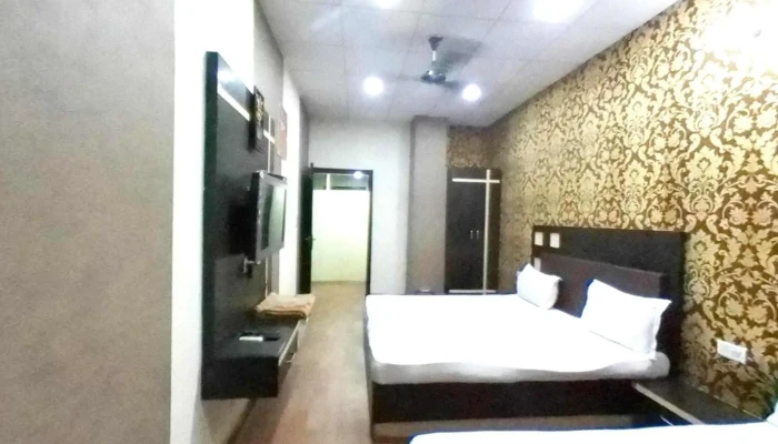 Hotel Sun Plaza -    Luxury Hotel Street View 360deg - Narnaul
