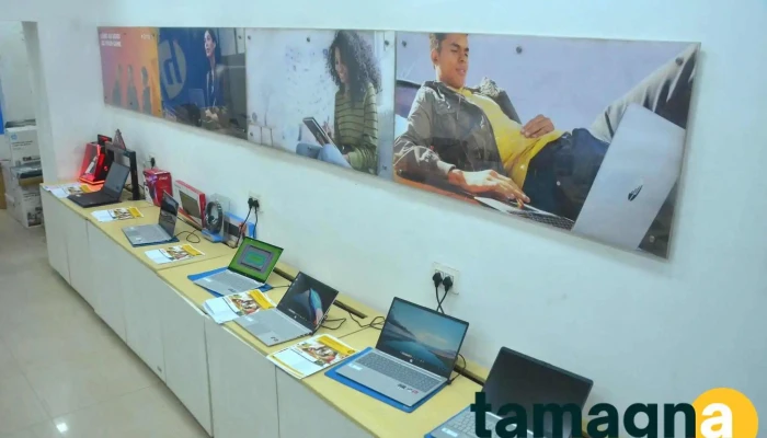 Hp World -    Amravati Inside - Amravati