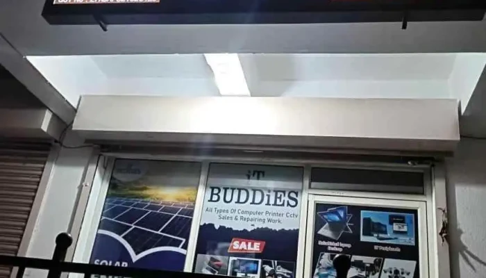 iT BUDDiES - First Floor
