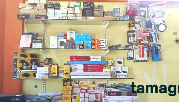 J J Computers - First Floor