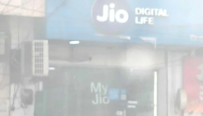 Jio Store -  Electronics Store - Rohtak