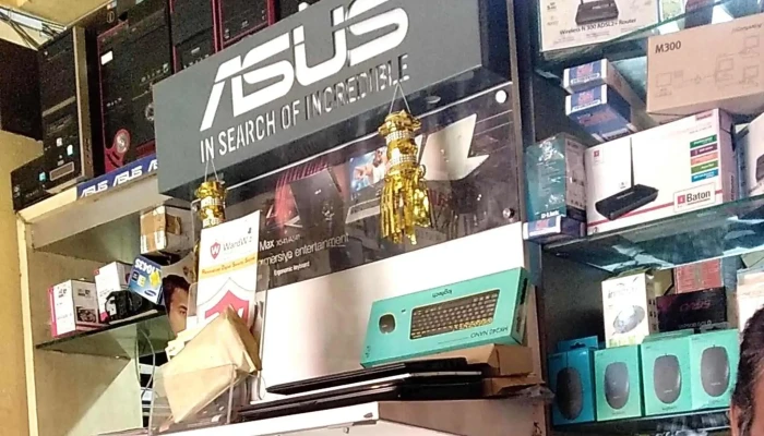 Mercurial Computers -  Computer Store - Gadhinglaj