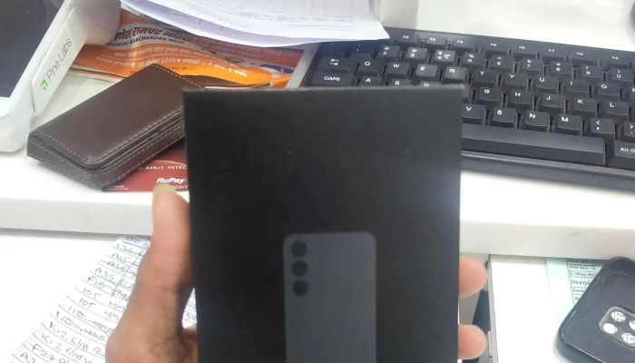 Poojara Telecom Airoli Best Mobile Phone Experience Store In Navi Mumbai Location - Navi Mumbai