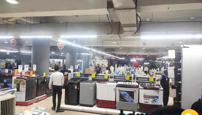Reliance Digital -  Inside - Ulhasnagar