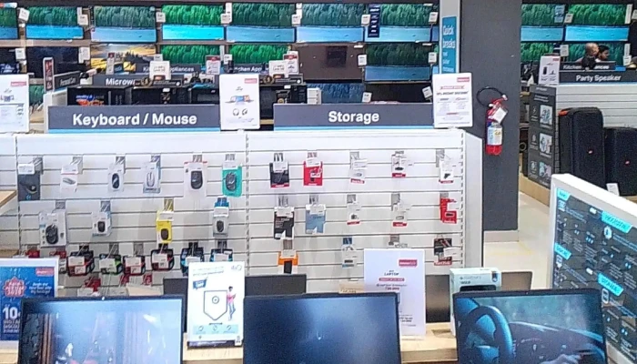Reliance Digital -  Videos - Dhule