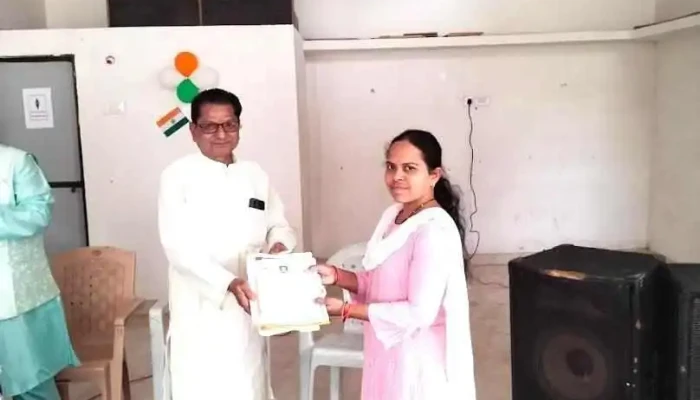 Shri Ambe Enterprises & Computer Institute Mscit Center & Mkcl KLiC Center. Akot - Akot