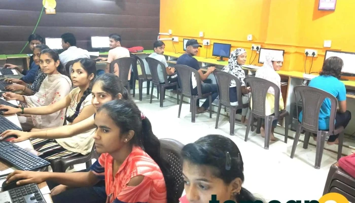 Snit Computer Education -  Classroom - Pataudi