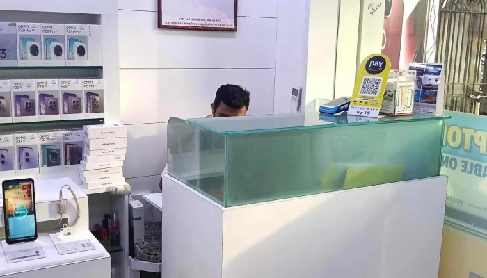 Top 10 Store | Mobiles, Tv, Laptop, Accessories in Sion Circle - Sion East