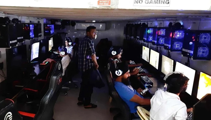 Vertigo Esports Gaming Belapur Video Game Store - Navi Mumbai