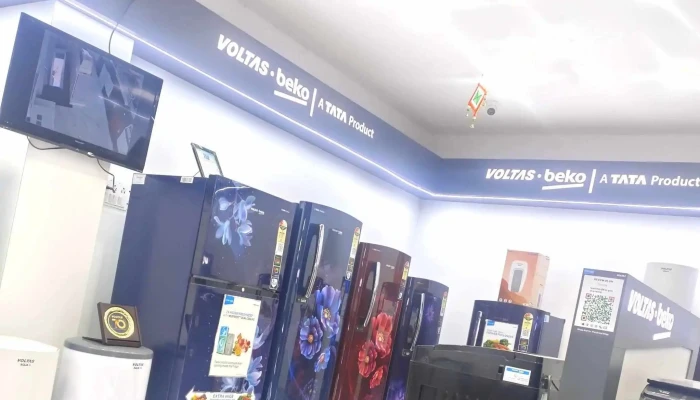 Voltas Exclusive Shop -    Divya And Co Karnal Electronics Store - Karnal